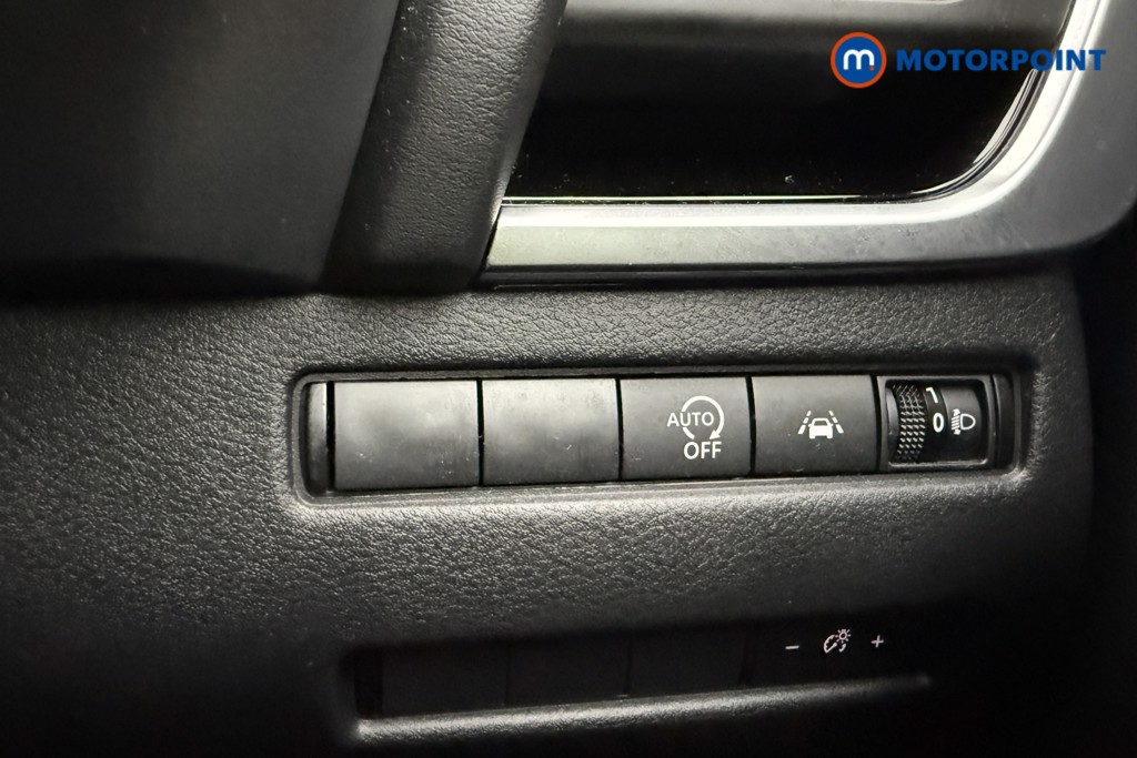 Nissan Qashqai N-Connecta Automatic Petrol SUV - Stock Number (1590868) - 17th supplementary image