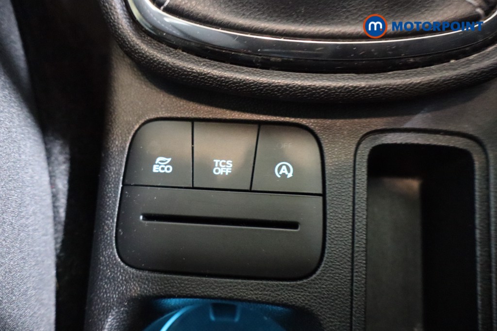 Ford Fiesta Titanium Manual Petrol Hatchback - Stock Number (1592449) - 13th supplementary image