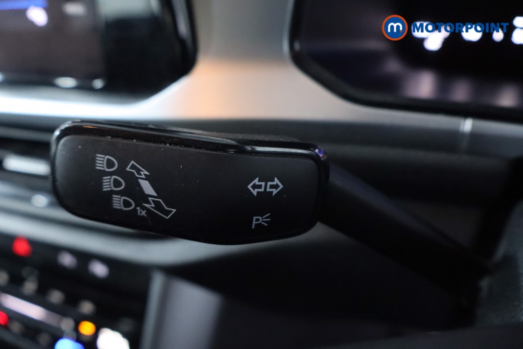 Volkswagen T-Roc Life Manual Petrol SUV - Stock Number (1593689) - 14th supplementary image