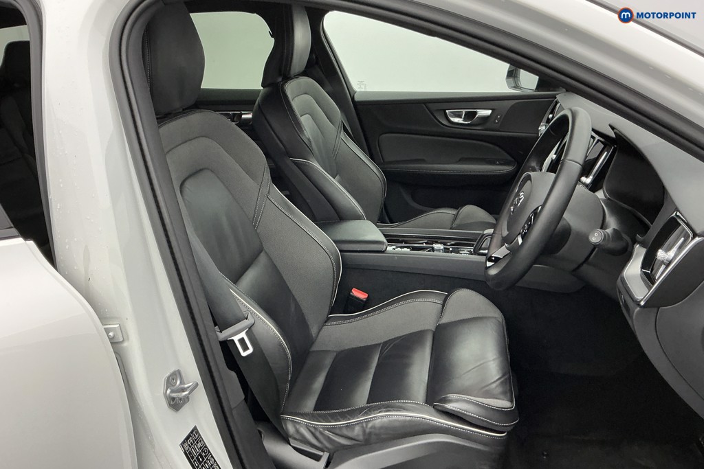 Volvo V60 R Design Automatic Petrol Estate - Stock Number (1595833) - 6th supplementary image