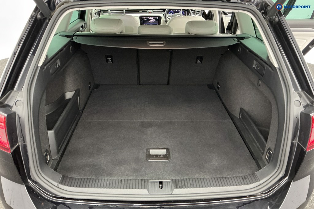 Volkswagen Passat Gte Advance Automatic Petrol Plug-In Hybrid Estate - Stock Number (1595848) - 4th supplementary image