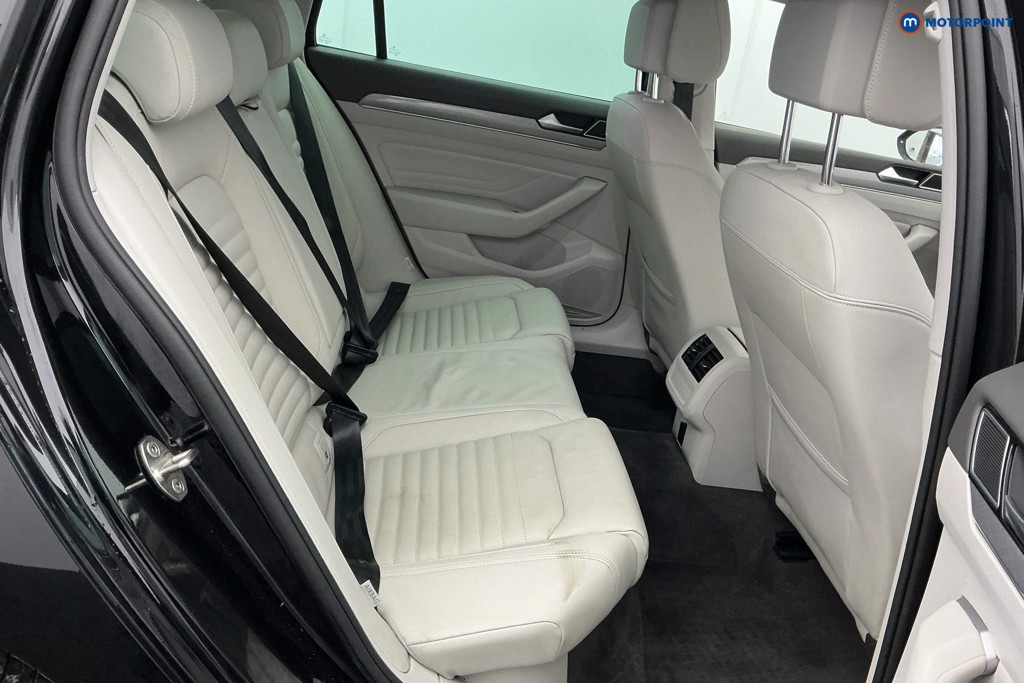 Volkswagen Passat Gte Advance Automatic Petrol Plug-In Hybrid Estate - Stock Number (1595848) - 5th supplementary image