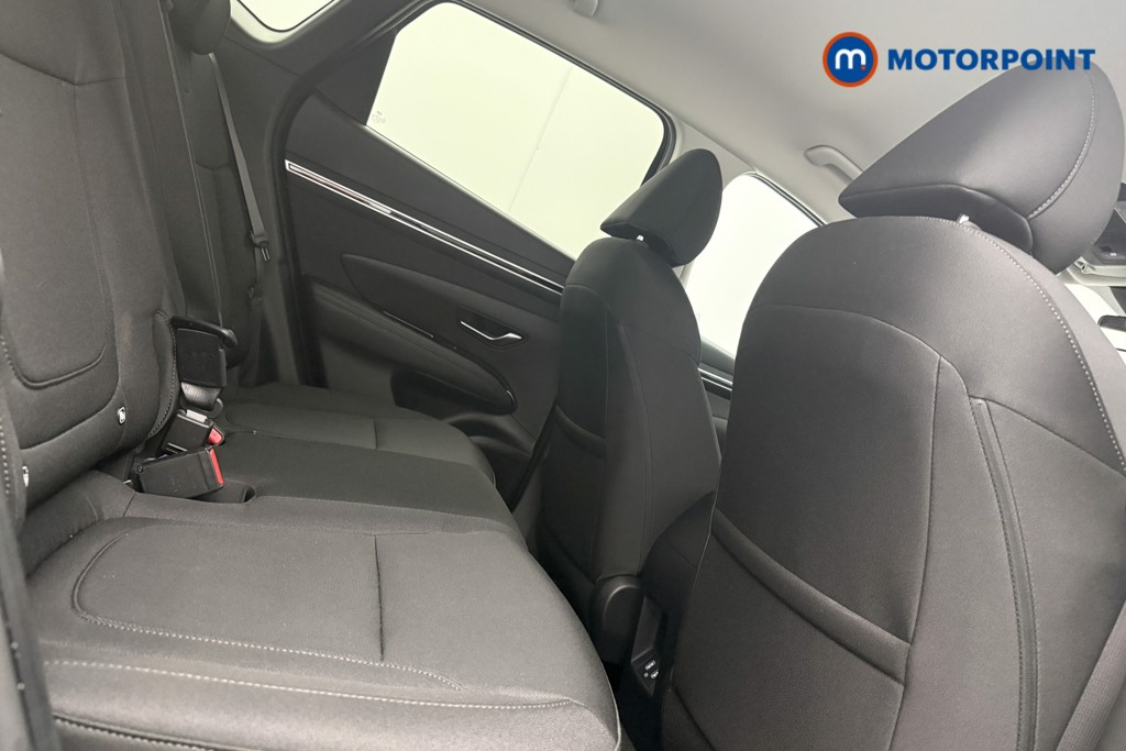 Hyundai Tucson Se Connect Manual Petrol SUV - Stock Number (1596404) - 9th supplementary image