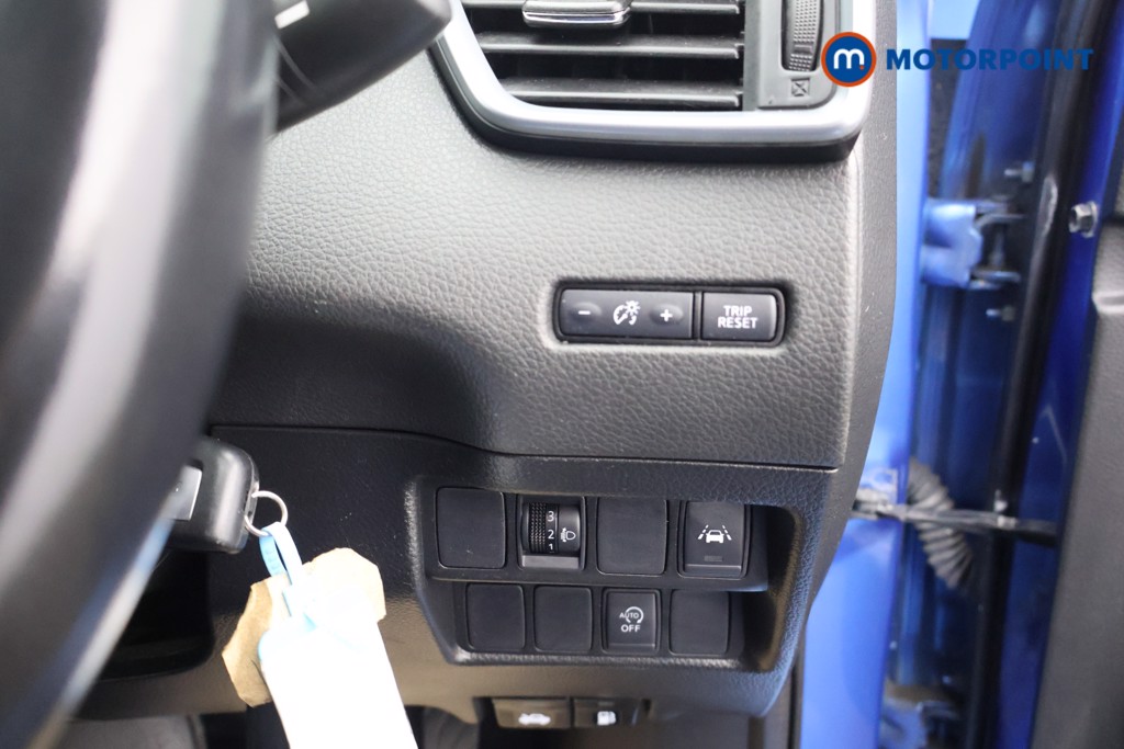 Nissan Qashqai Acenta Premium Manual Petrol SUV - Stock Number (1597713) - 7th supplementary image