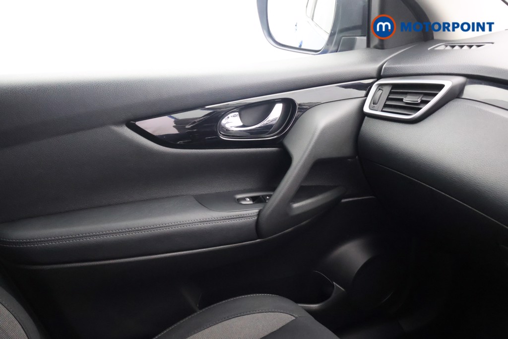 Nissan Qashqai Acenta Premium Manual Petrol SUV - Stock Number (1597713) - 11th supplementary image