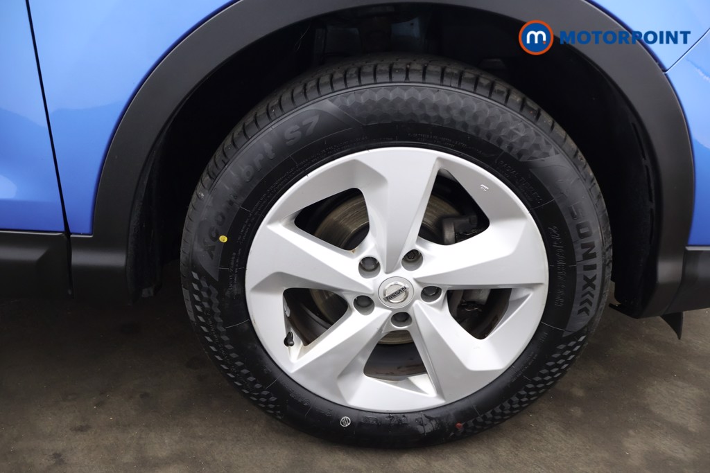 Nissan Qashqai Acenta Premium Manual Petrol SUV - Stock Number (1597713) - 24th supplementary image