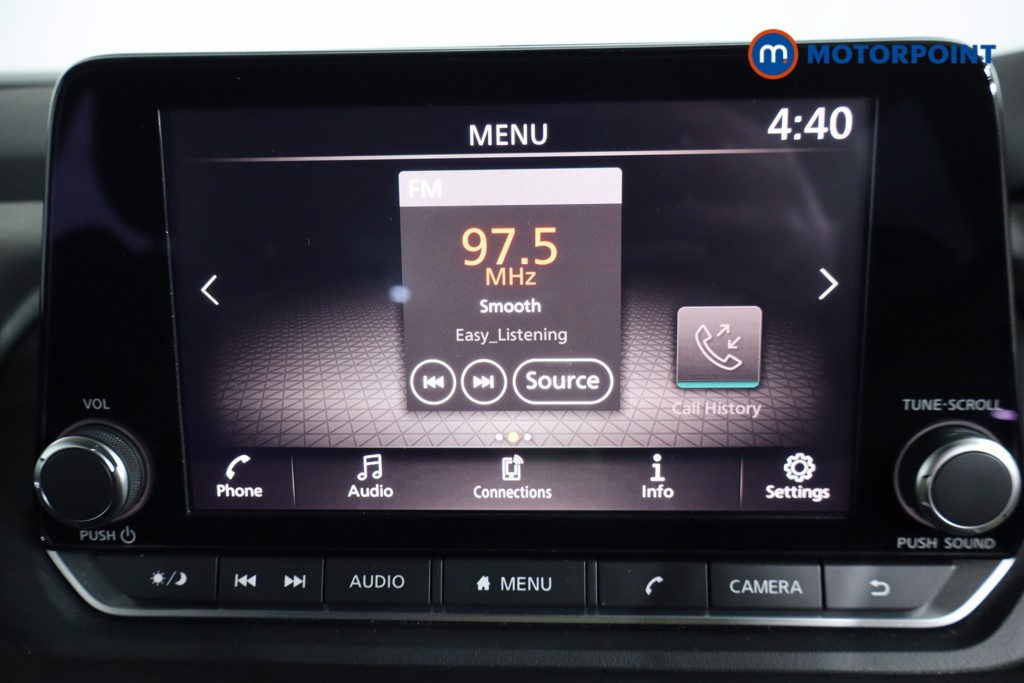 Nissan Qashqai Acenta Premium Automatic Petrol SUV - Stock Number (1598067) - 4th supplementary image