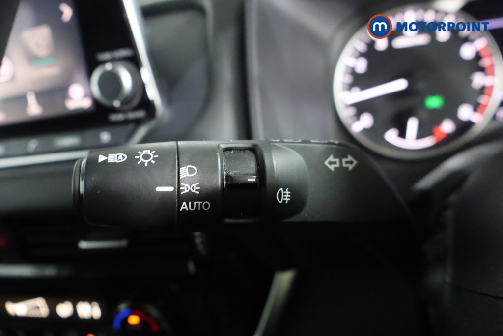 Nissan Qashqai Acenta Premium Automatic Petrol SUV - Stock Number (1598067) - 15th supplementary image