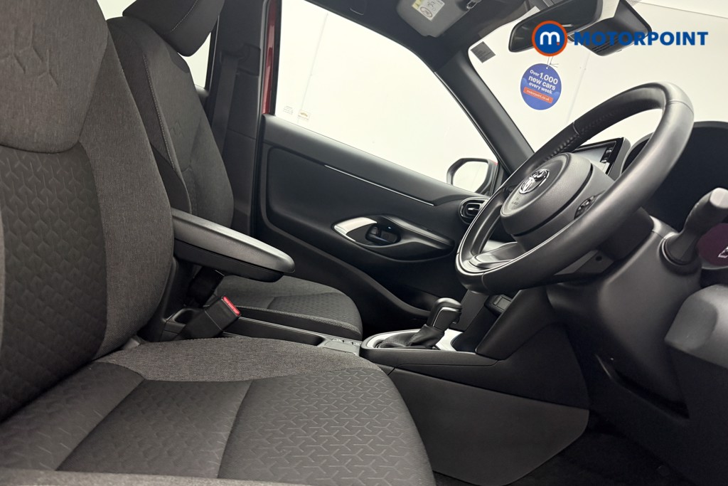 Toyota Yaris Cross Design Automatic Petrol-Electric Hybrid Estate - Stock Number (1598759) - 7th supplementary image