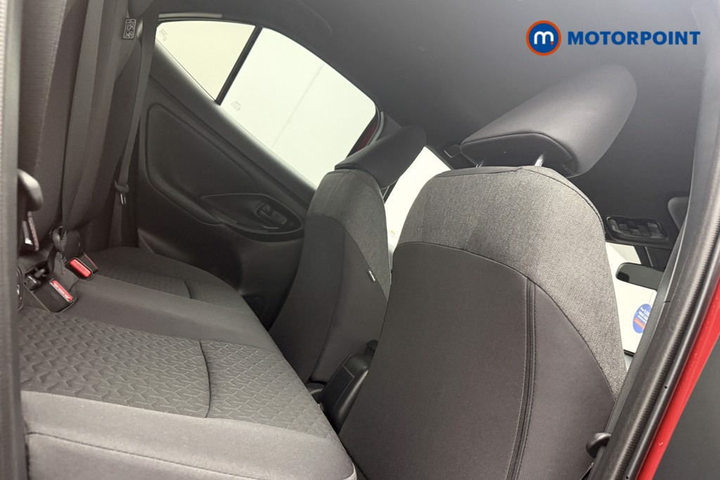 Toyota Yaris Cross Design Automatic Petrol-Electric Hybrid Estate - Stock Number (1598759) - 8th supplementary image