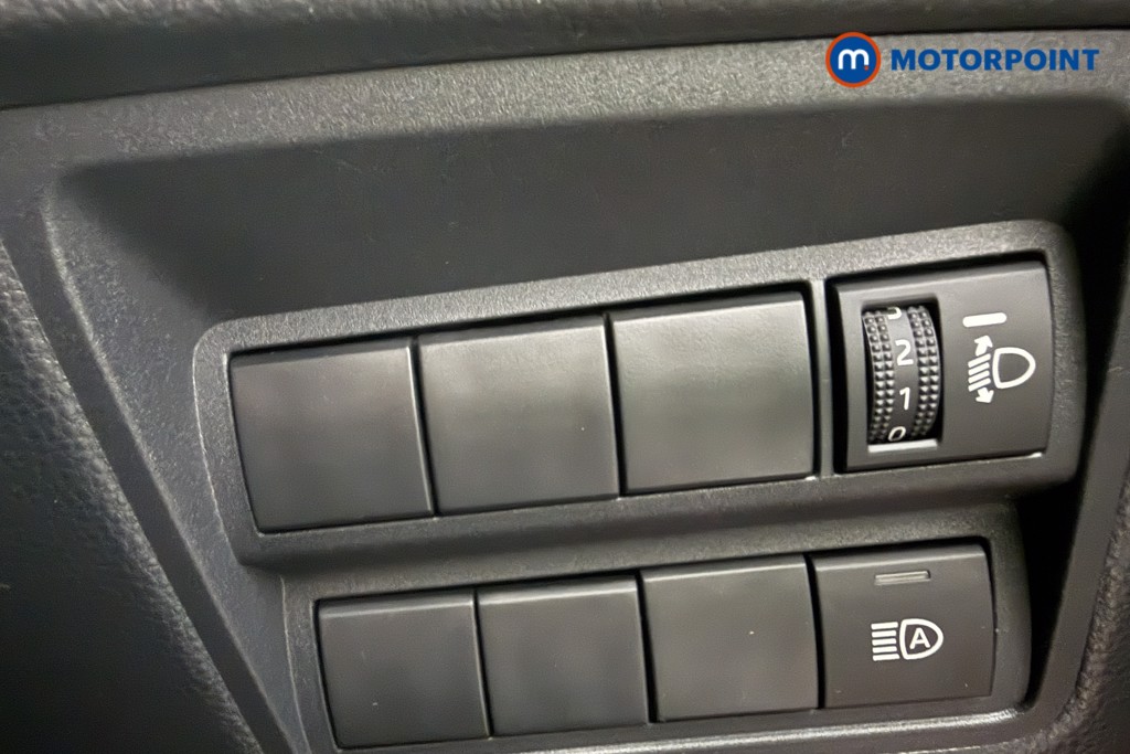 Toyota Yaris Cross Design Automatic Petrol-Electric Hybrid Estate - Stock Number (1598759) - 16th supplementary image