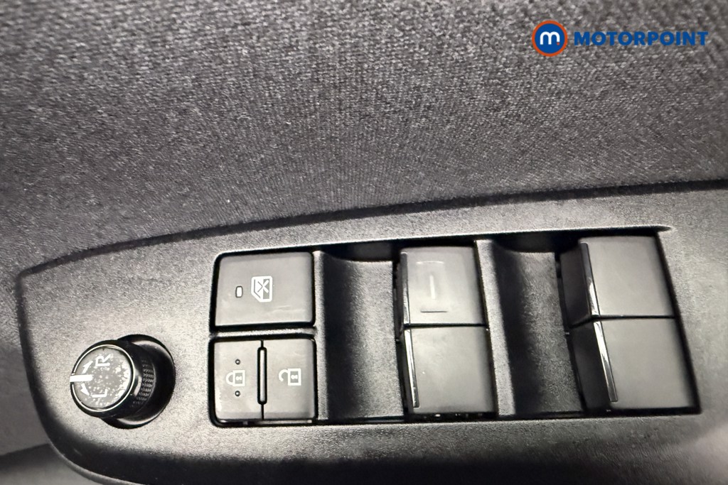 Toyota Yaris Cross Design Automatic Petrol-Electric Hybrid Estate - Stock Number (1598759) - 18th supplementary image