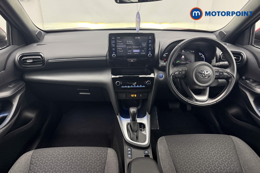 Toyota Yaris Cross Design Automatic Petrol-Electric Hybrid Estate - Stock Number (1598759) - 1st supplementary image