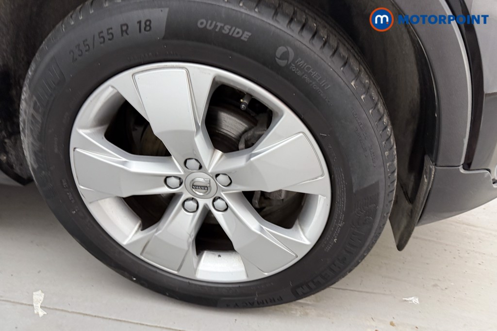 Volvo Xc40 Momentum Manual Petrol SUV - Stock Number (1599392) - 12th supplementary image