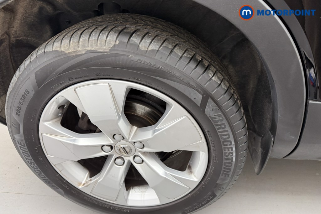 Volvo Xc40 Momentum Manual Petrol SUV - Stock Number (1599392) - 13th supplementary image