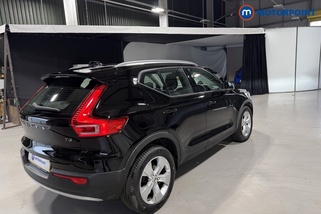 Volvo Xc40 Momentum Manual Petrol SUV - Stock Number (1599392) - 17th supplementary image