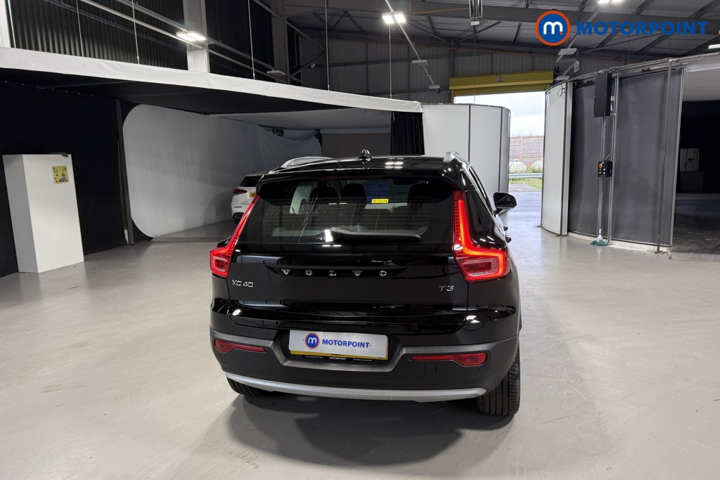 Volvo Xc40 Momentum Manual Petrol SUV - Stock Number (1599392) - 18th supplementary image