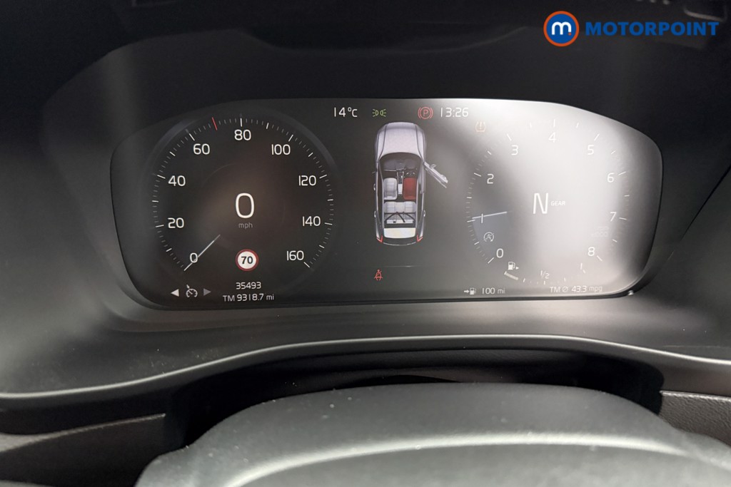 Volvo Xc40 Momentum Manual Petrol SUV - Stock Number (1599392) - Drivers side rear corner