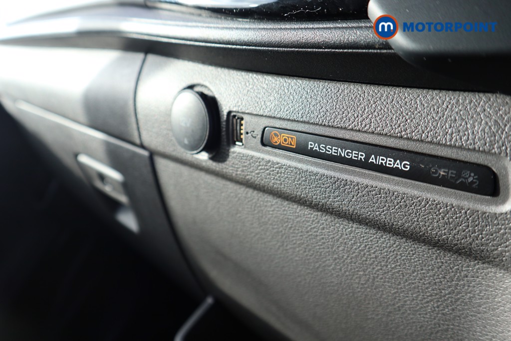 Ford Transit Limited Automatic Diesel Medium Roof Van - Stock Number (1600363) - 11th supplementary image