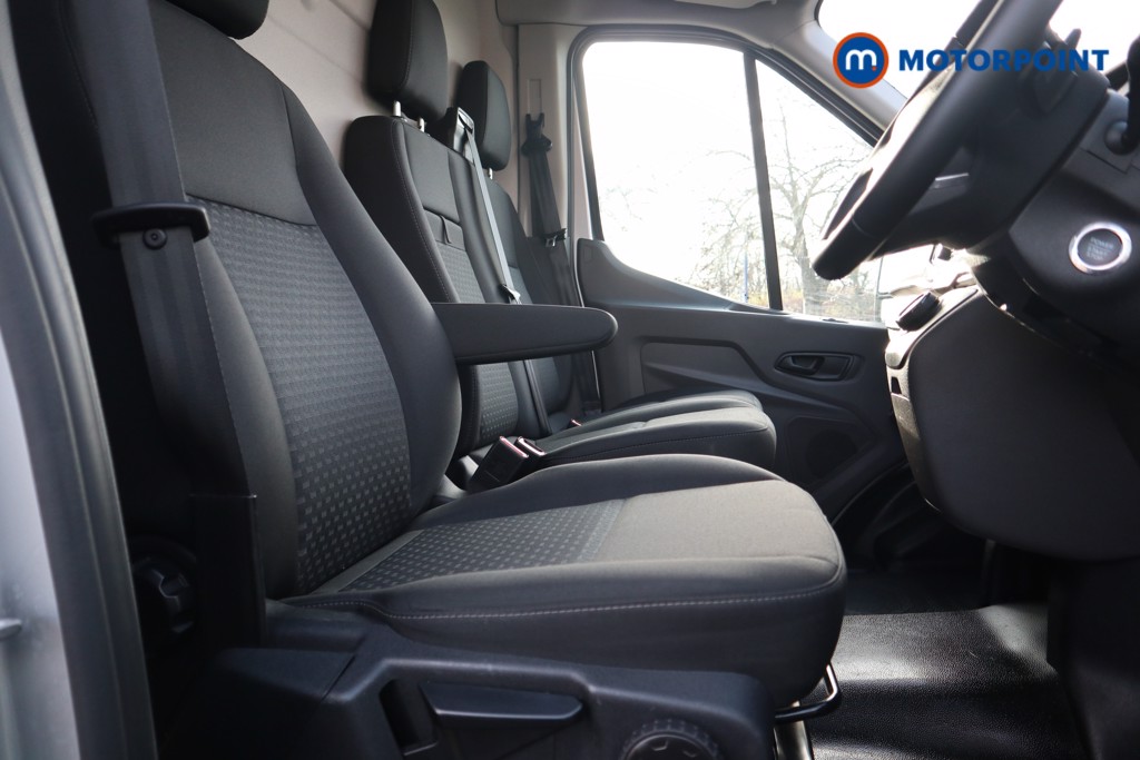 Ford Transit Limited Automatic Diesel Medium Roof Van - Stock Number (1600363) - 15th supplementary image