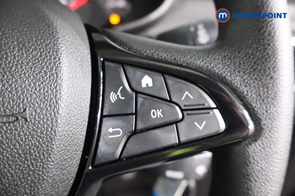 Dacia Sandero Essential Manual Petrol Hatchback - Stock Number (1601040) - 12th supplementary image