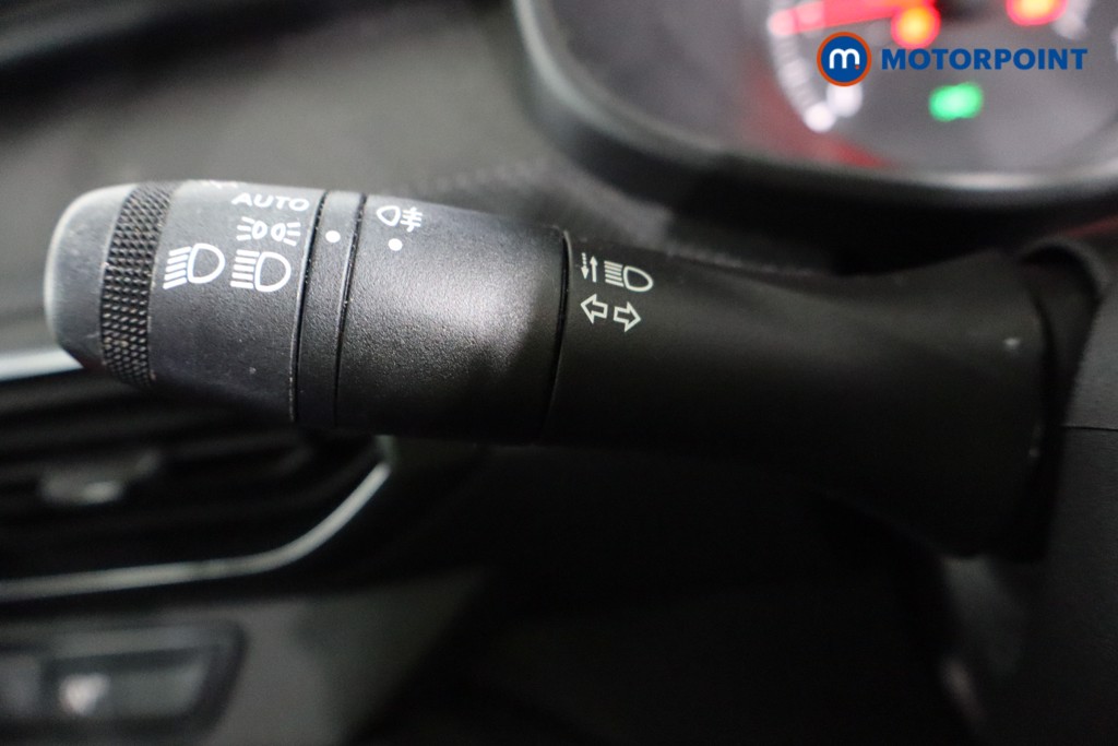 Dacia Sandero Essential Manual Petrol Hatchback - Stock Number (1601040) - 13th supplementary image