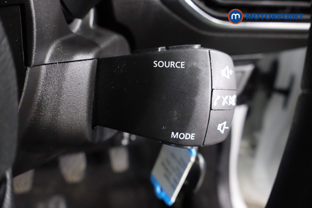 Dacia Sandero Essential Manual Petrol Hatchback - Stock Number (1601040) - 15th supplementary image