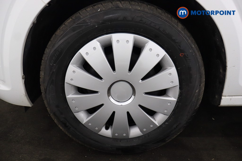 Dacia Sandero Essential Manual Petrol Hatchback - Stock Number (1601040) - 23rd supplementary image