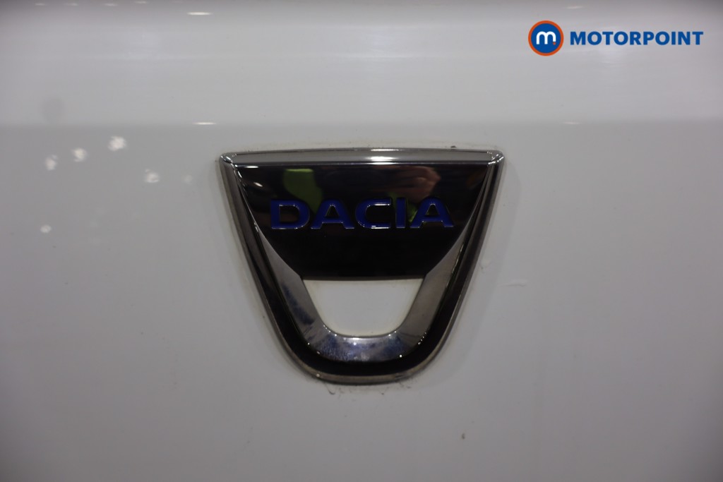 Dacia Sandero Essential Manual Petrol Hatchback - Stock Number (1601040) - 28th supplementary image