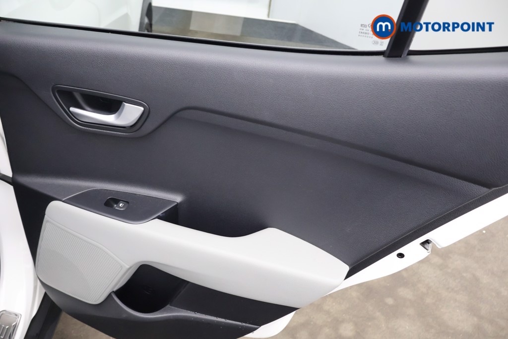 KIA Stonic 4 Automatic Petrol SUV - Stock Number (1602223) - 18th supplementary image