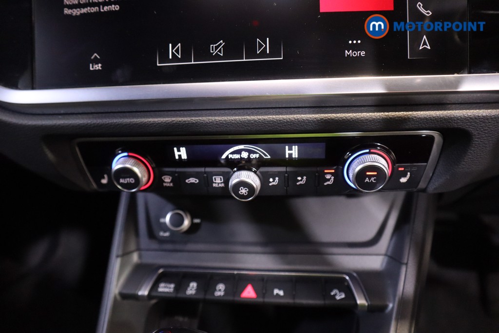 Audi Q3 Black Edition Automatic Petrol SUV - Stock Number (1602586) - 8th supplementary image