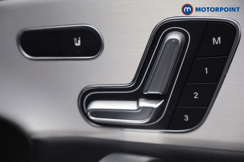 Mercedes-Benz CLA Amg Line Automatic Diesel Coupe - Stock Number (1602611) - 21st supplementary image