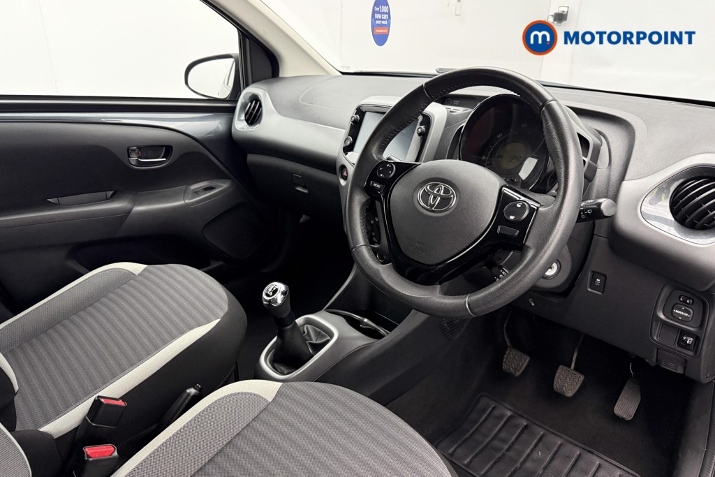 Toyota Aygo X-Play Manual Petrol Hatchback - Stock Number (1602856) - 6th supplementary image