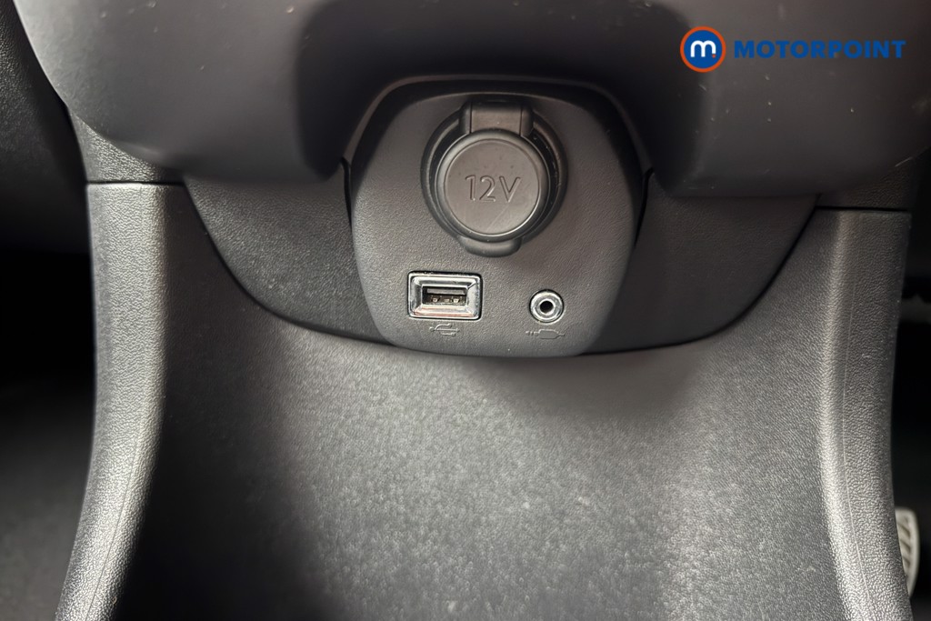 Toyota Aygo X-Play Manual Petrol Hatchback - Stock Number (1602856) - 14th supplementary image