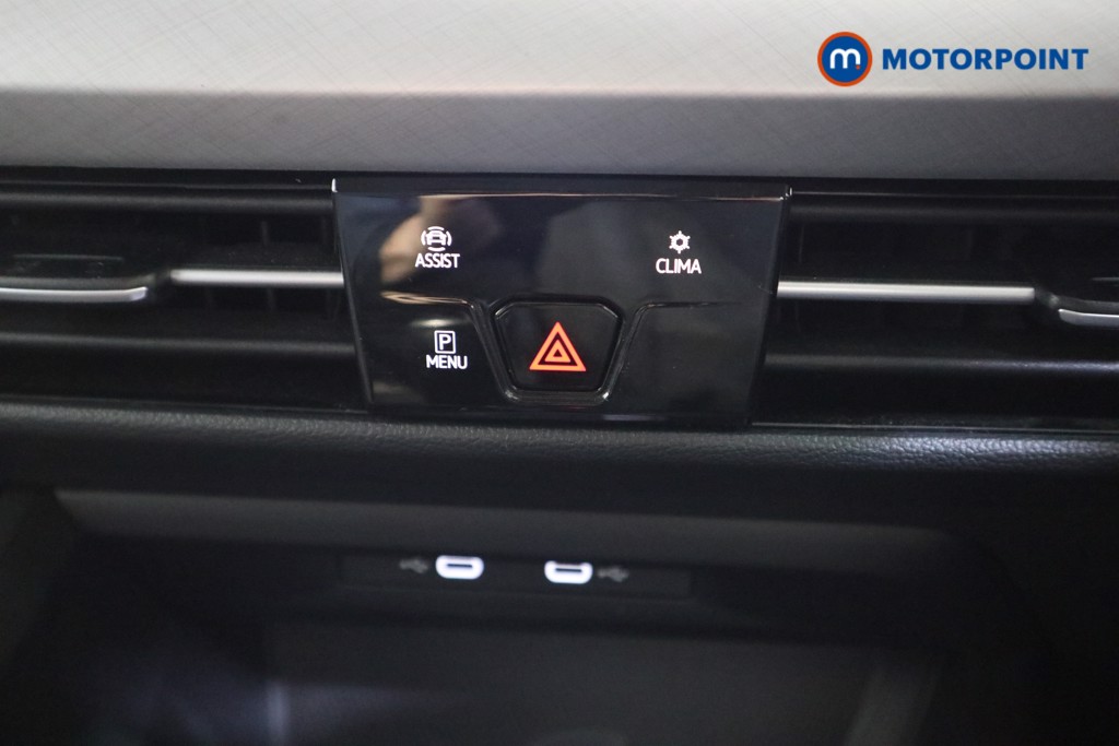 Volkswagen Golf Life Manual Petrol Hatchback - Stock Number (1603468) - 7th supplementary image