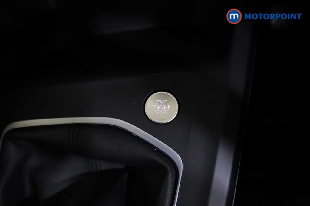 Volkswagen Golf Life Manual Petrol Hatchback - Stock Number (1603468) - 9th supplementary image