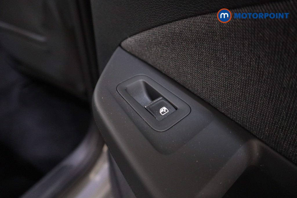 Volkswagen Golf Life Manual Petrol Hatchback - Stock Number (1603468) - 16th supplementary image