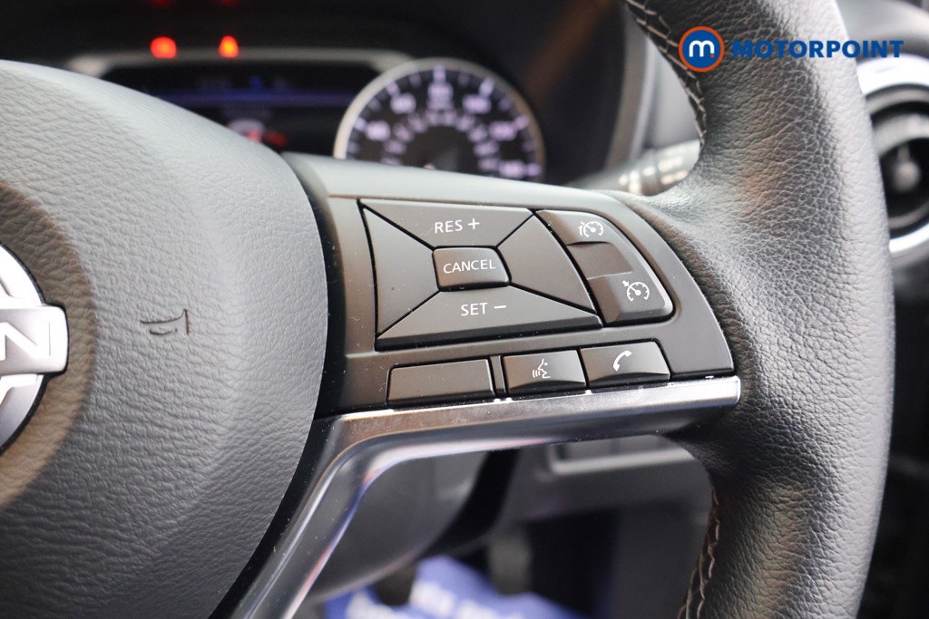 Nissan Juke N-Connecta Manual Petrol SUV - Stock Number (1603811) - 3rd supplementary image