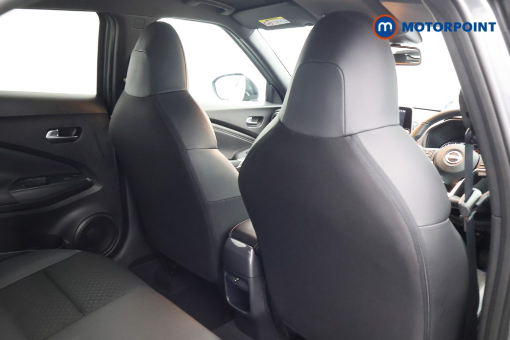 Nissan Juke N-Connecta Manual Petrol SUV - Stock Number (1603811) - 16th supplementary image
