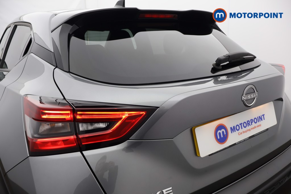 Nissan Juke N-Connecta Manual Petrol SUV - Stock Number (1603811) - 21st supplementary image