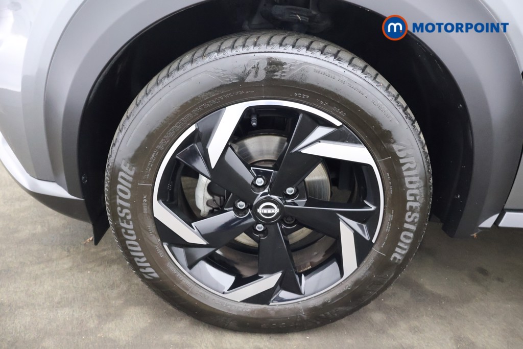 Nissan Juke N-Connecta Manual Petrol SUV - Stock Number (1603811) - 28th supplementary image