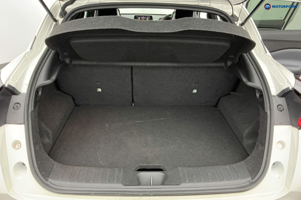 Nissan Juke Tekna Automatic Petrol SUV - Stock Number (1603894) - 4th supplementary image