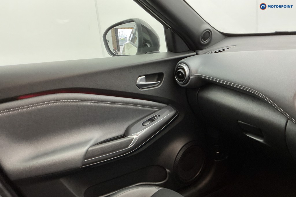 Nissan Juke Tekna Automatic Petrol SUV - Stock Number (1603894) - 21st supplementary image