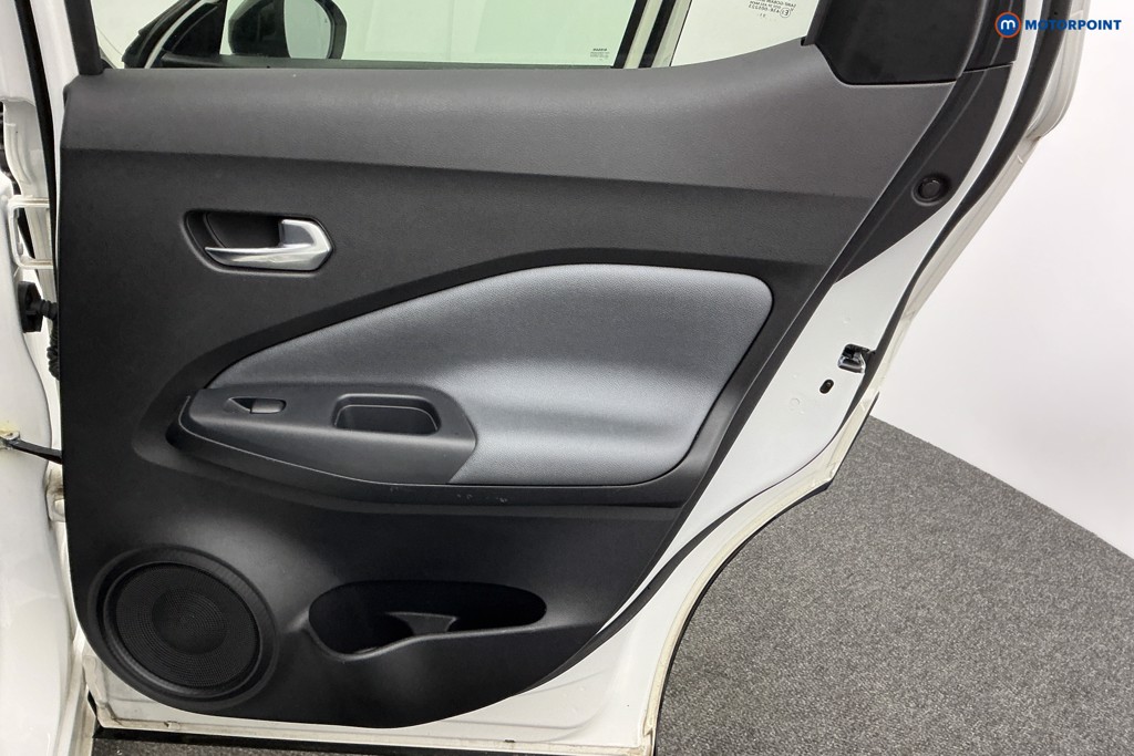 Nissan Juke Tekna Automatic Petrol SUV - Stock Number (1603894) - 28th supplementary image