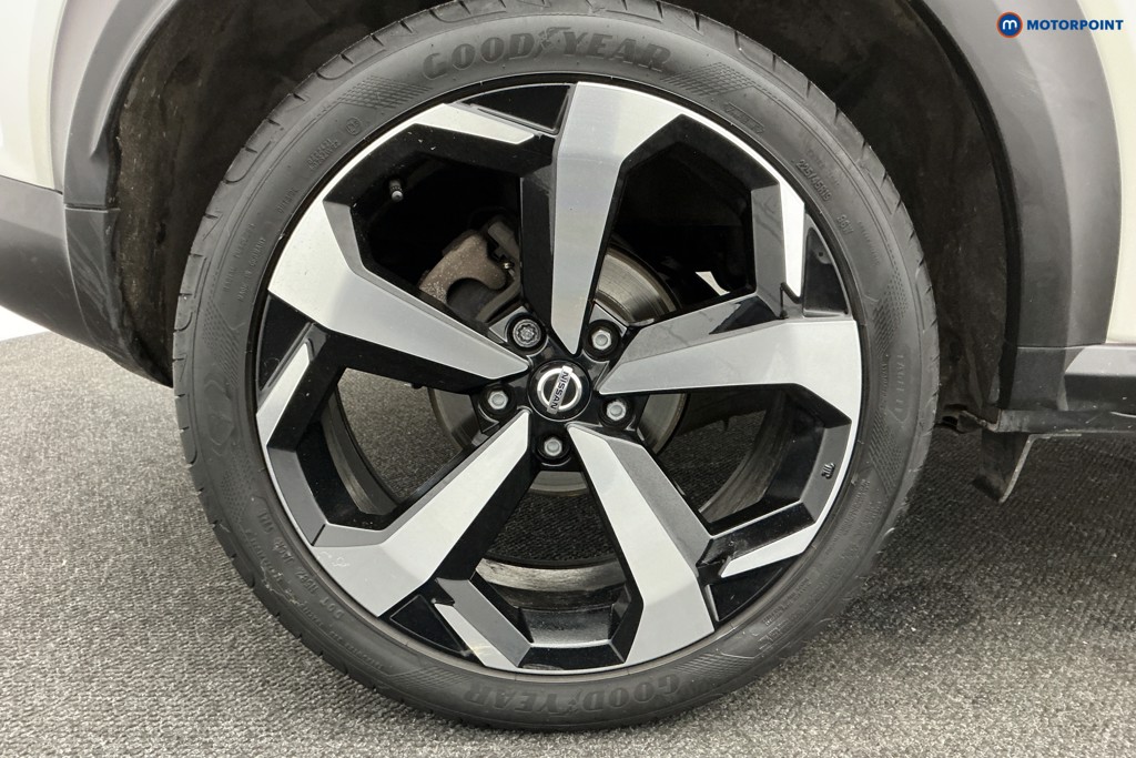 Nissan Juke Tekna Automatic Petrol SUV - Stock Number (1603894) - 42nd supplementary image