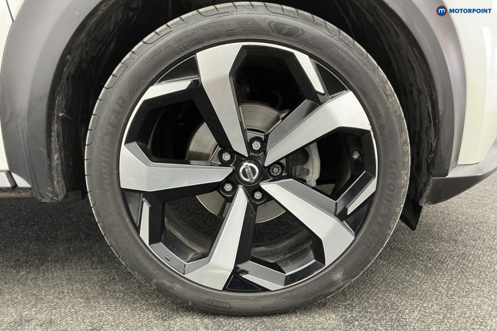 Nissan Juke Tekna Automatic Petrol SUV - Stock Number (1603894) - 43rd supplementary image