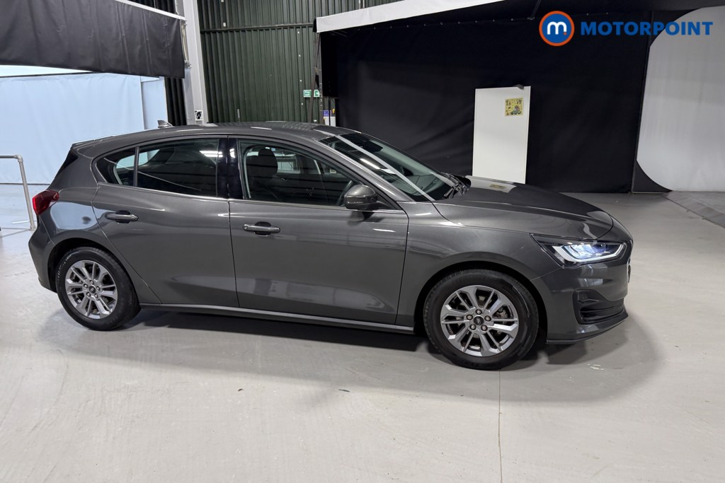 Ford Focus Titanium Manual Petrol Hatchback - Stock Number (1604449) - 1st supplementary image