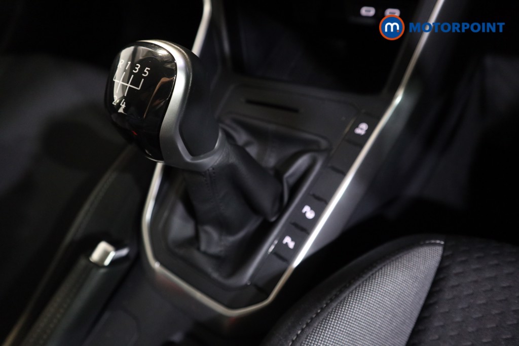 Volkswagen Taigo Life Manual Petrol SUV - Stock Number (1604500) - 9th supplementary image