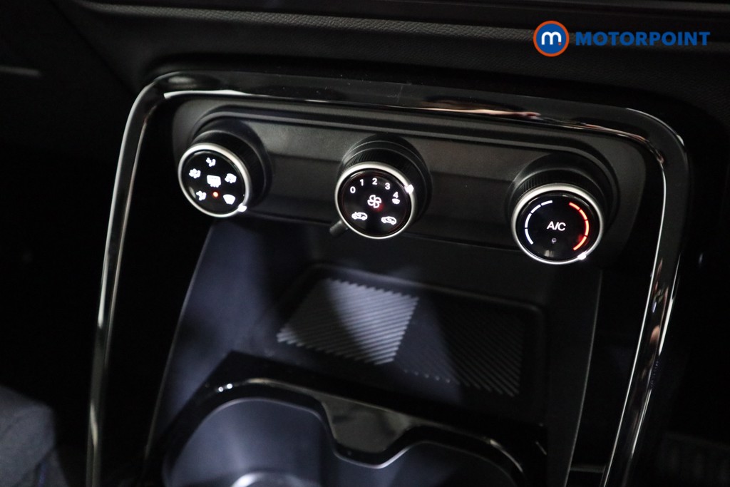 Citroen C3 Plus Automatic Electric Hatchback - Stock Number (1604512) - 7th supplementary image