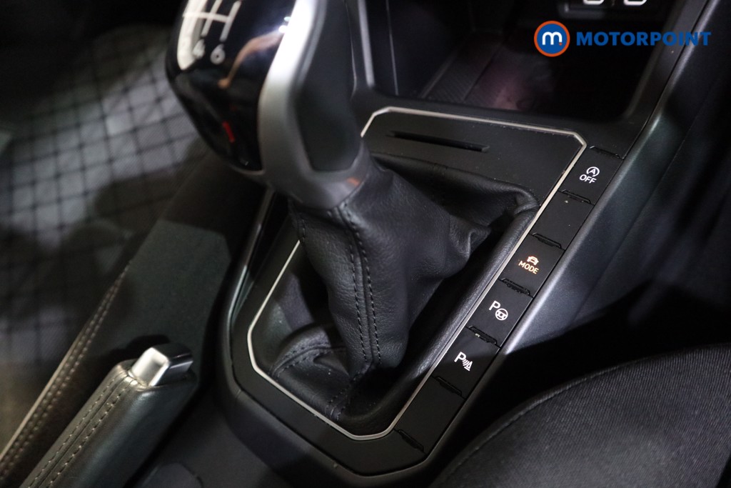 Volkswagen Taigo R-Line Manual Petrol SUV - Stock Number (1604660) - 9th supplementary image